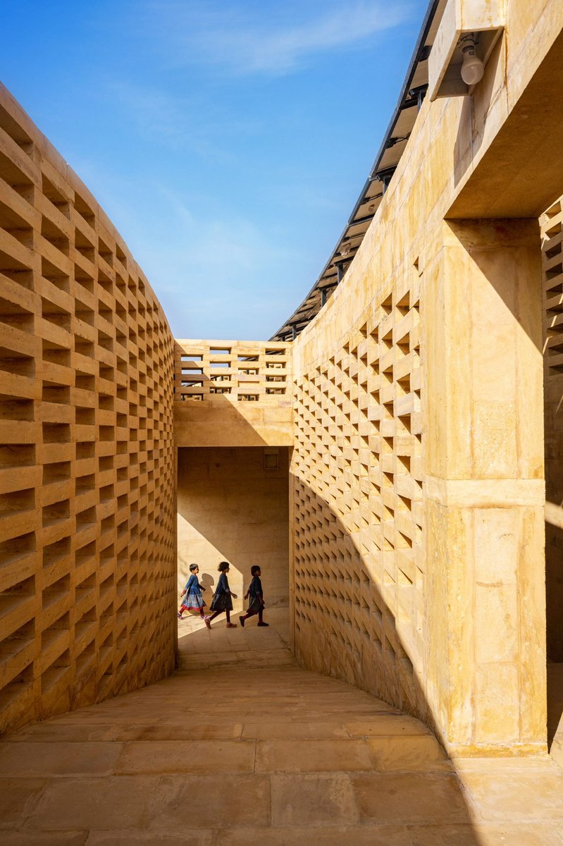 Architectural Art (A-A) tweet media