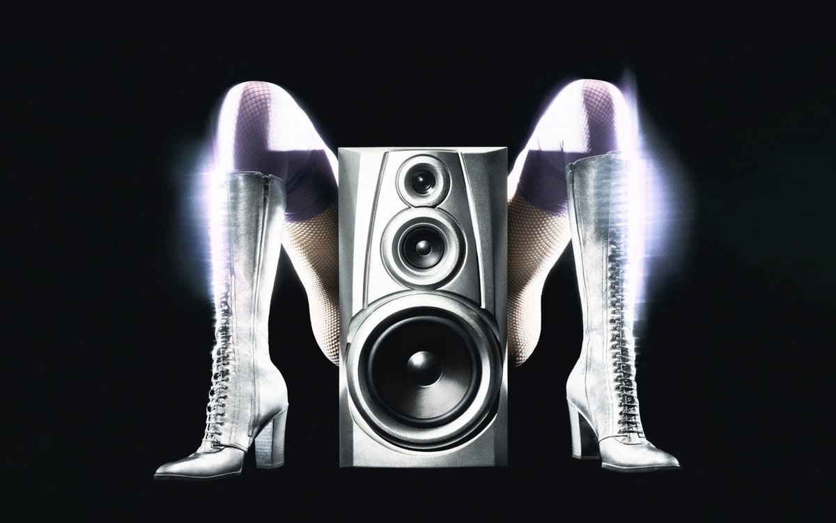 virginpablo's tweet photo. #madonna #CODF2 https://t.co/ydoH7bPE67