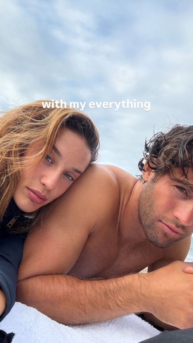 María Pedraza  tweet media