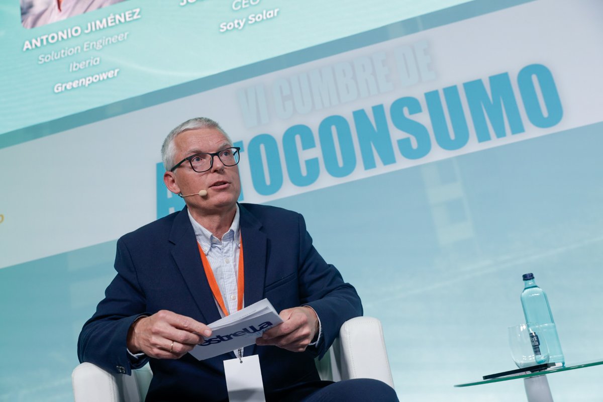 UNEFotovoltaica's tweet image. .@lorenzotasso @estrelladigital modera el debate sobre los nuevos modelos de negocio: #electrificación y #digitalización en #VICumbreAutoconsumo