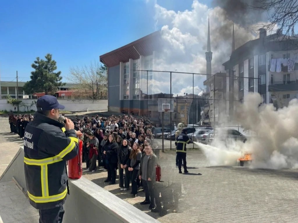 Ünye Mustafa Rakım Anadolu Lisesi'nde Gerçeğini Aratmayan Yangın Tatbikatı unyebul.com/haber/unye-mus…

#siverek Kadıköy'de Ferhat #saldırı 16 Yaralı Ayasofya Camii'nde Gamze Özçelik #neyapalım Sadettin Saran #vipestonight AlinaBoz #PrensesAsporçaEvleniyor