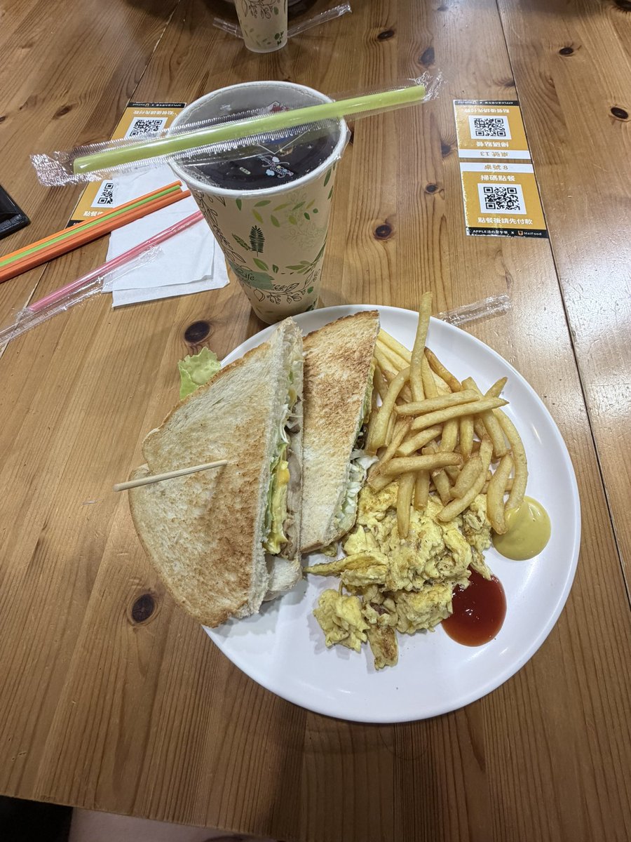 退役體育生 tweet media