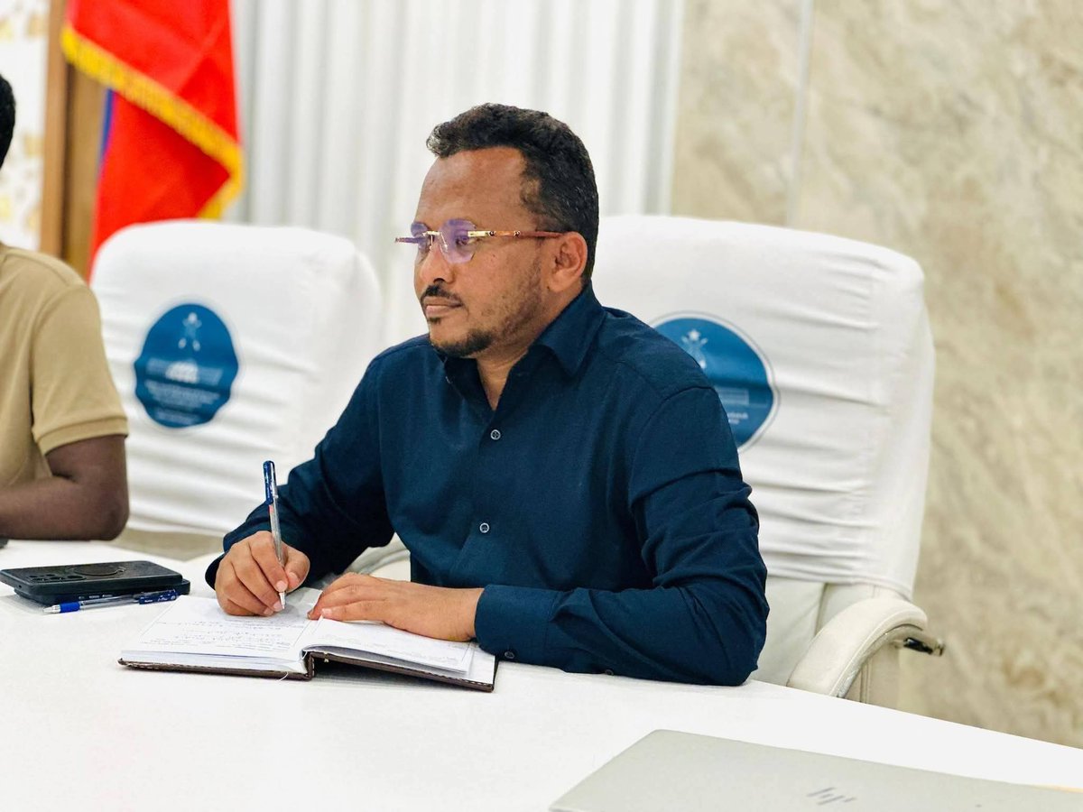AfarState's tweet photo. Xiinissoh Abbah Ku/Buxah Caddol Seecimeena Teetit Le Ku/Buxaaxiiy, Komishinitte Kee Ijensittek 2018 Baajet Liggidih Ikraarok Abbinoos Maca Ceelak Sugem Agaaradaanamih Taama Tekke.
        
 Samara, Qasa Dirrik 06, 2018 I.L.L

 Qafar Agatih Rakaakayih Doolatak Xiinissoh Abbah Ku/Buxak C/Saqalah Yan #Gifta_Nuur_Taahir Gud-Gud Yaabal Fakeek Wadiril, Ku/Buxa Kee Seecimeena Teetit Le Ku/Buxaaxiiy, Komishinitte Kee Ijensittek  2018 Baajét Liggidih Ikraarok, Abbinoos Maca Ceelak Sugem Agaaradaanamih Taama Tekkem 

 Kulli Maktab Tatre 9 Alsittet  Luk Sugen Ikraarok Maca Abbinowtem Kee Raqtem Maca Kinnim Xayyosaanamih Taama Tekke. 

  Tama Gud-Gudul Baxsa-Luk Ugutte Ximmoomah Tu-gacteke:_
• Sekterwak Tatre 9 Alsih Ikraaro Macak Sugteemiiy,
• Ikraarok Maca Abbinowteemiiy
• Maca Abbinoowekal Raqtem Kee Faca Fanah Takkem Faxximtaamal Baarle Walal Gexsiisaanamih Taama Tekke

Tohuk Ugutak Xiinissoh, Abbah Ku/Buxak Ikra/Baj/Bi/Kat/Ag/Xayrektoreetih Yan #Gifta_Idriis_Macammad Iyyeemih, Ikraaro Kee Abbinos Gabbaaqi Waktil Xayyoowam Faxximtam Kee Kulli Sekter Xayyoosah Yan Gabbaaqu Rakaakayak Pilaan Daddoosih Biiro Bicisseh Tan Gabbaaqi Xayyoosih Cibta/Formaat Katayam Faxximtam Kassiise

Fooca Fanah  Agaaradal Xayyooweh Yan Abbinoosuk Yayseh Yan Abbinos Raaqeh Yan Rubqi Sanatal Yanbuluyem Faxximta Qaddoose.

 Ammolladih, Ku/Buxaaxi Ikraaroh Abbinoosul Ken Matareh Yan Taqabi Kee Ku/Buxak Faxan Qokol Wagittaamal Baxaa-Baxsale Mablooli Uguseeniik Lakal,  

Qafar Agatih Rakaakayih Doolatak Xiinissoh Abbah Ku/Buxak C/Saqalah Yan #Gifta  @NurTahir3 Illacaboh Kulli Langih Caddol 9 Alsih Gabbaaqul Tunbulluyeh Tan Kulsa Le Abinitte Foocah Intam Faxximtam Kee Coocitte Kaadu Sin Katul Akak Missowtam Faxximtam Akak Missoosak,  Ku/Buxa Sin Elle Qokoltam Faxximtaamal Yakumek-Ciggiilih Sin Qokolelem Kee Ikraaro Kee Gabaaqi Xayyoosih Waktiy Ni Katuk Siinih Rubnah Iyya Assakaxxuk Ikraaro Kee Gabbaaqu Le Waktil Rubtaanam Faxximta Axcuk Gud-Gud meqe Guraal yimuruqe

Afar National Regional State President Office