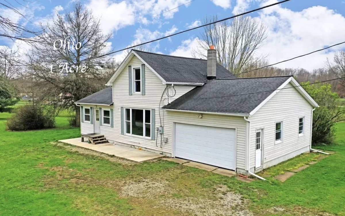 oldhouseunder50's tweet image. $156K on $150Ks Tuesday. Two-story #Ohio #home. Perfectly positioned on a sprawling corner 1 #acre lot. countrylifedreams.com/c-1860-ohio-ho…