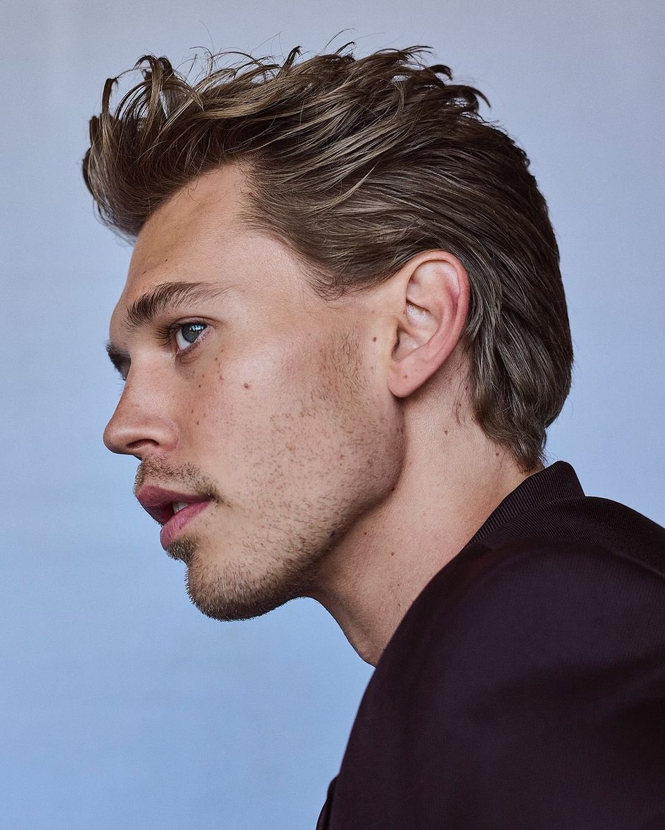 austin throwback tweet media