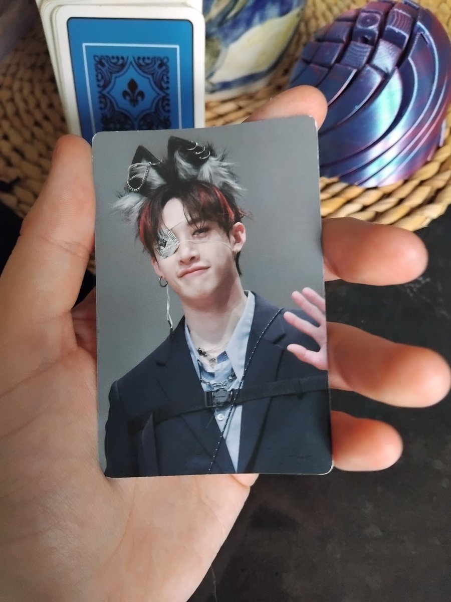 alienkattt's tweet image. I got home from school and my handed me this.