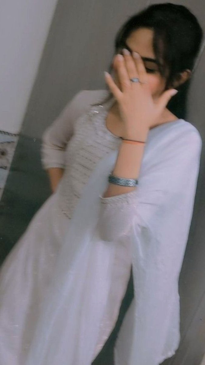 Queen__Sanvi's tweet image. #Sweet dreams 🌙💤😴, may tonight's rest rejuvenate your spirit and prepare you for a brighter tomorrow, with love and positivity 👍💕