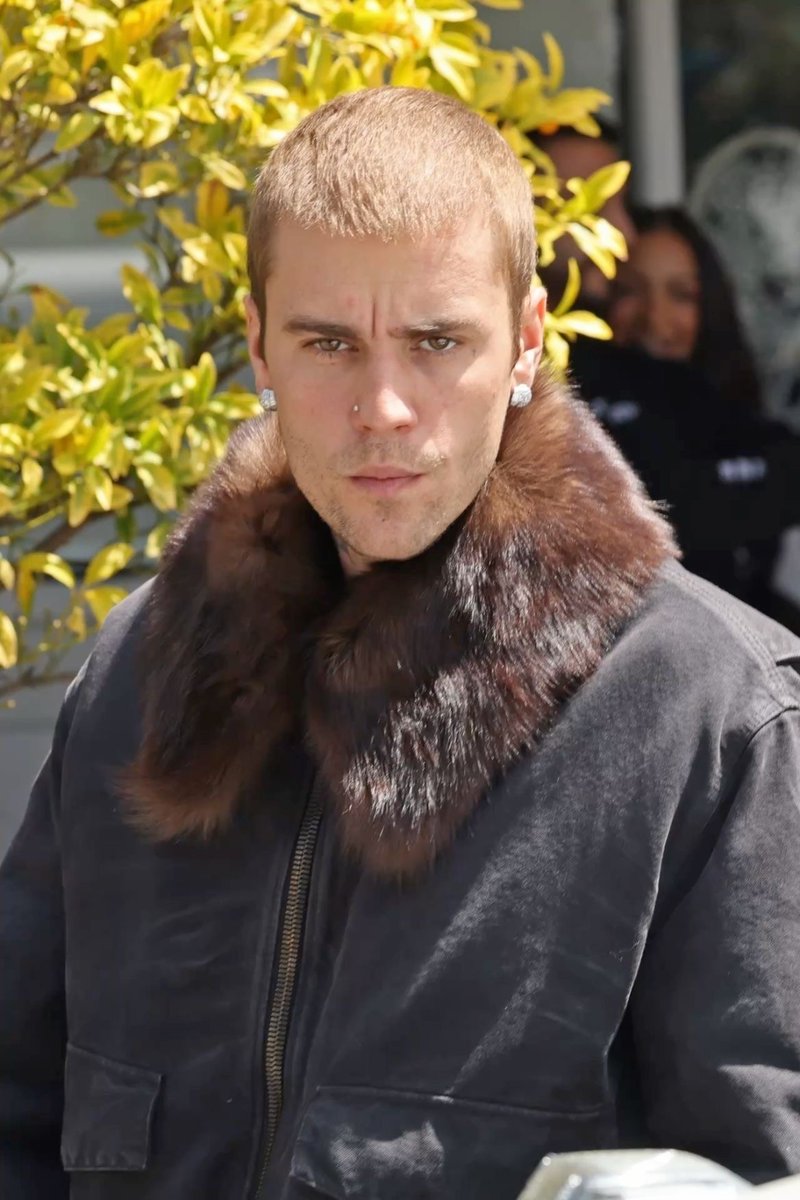 Justin Bieber Dumps tweet media