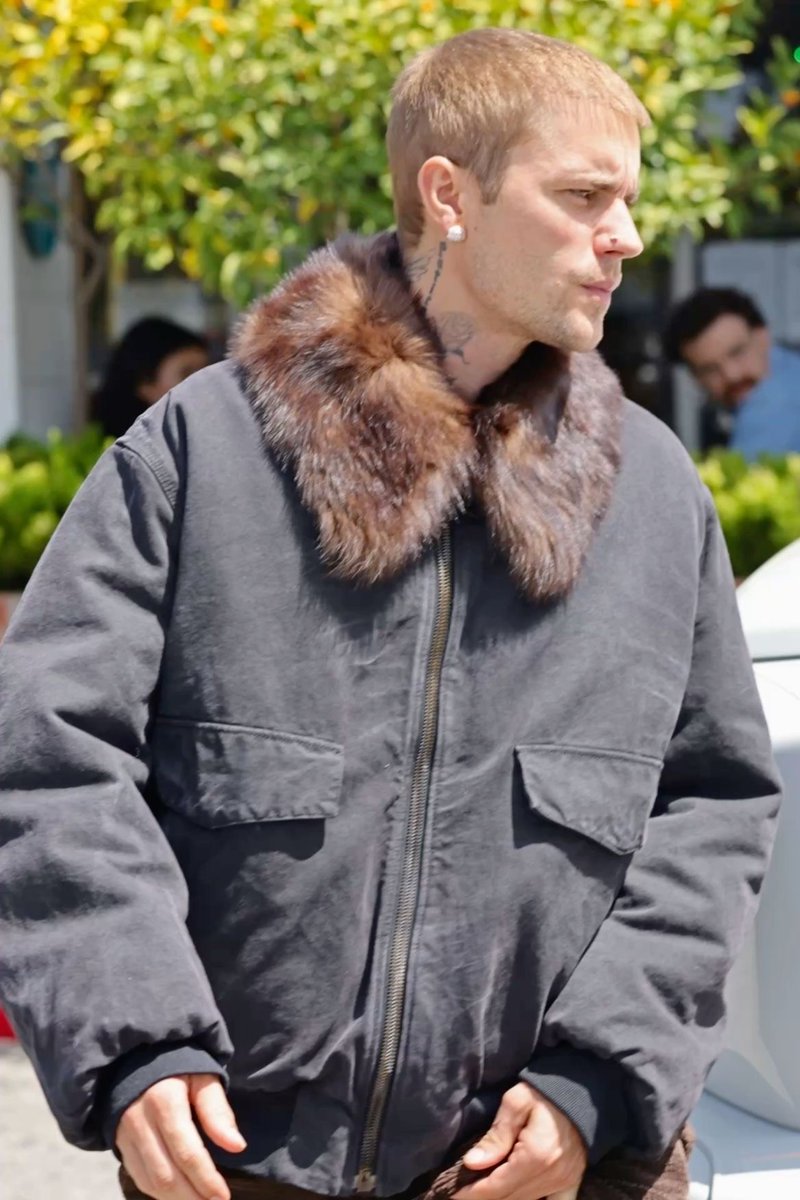 Justin Bieber Dumps tweet media