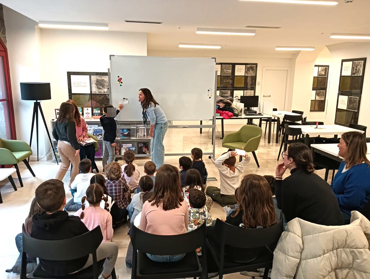Biblioteca Nacional d'Andorra tweet media