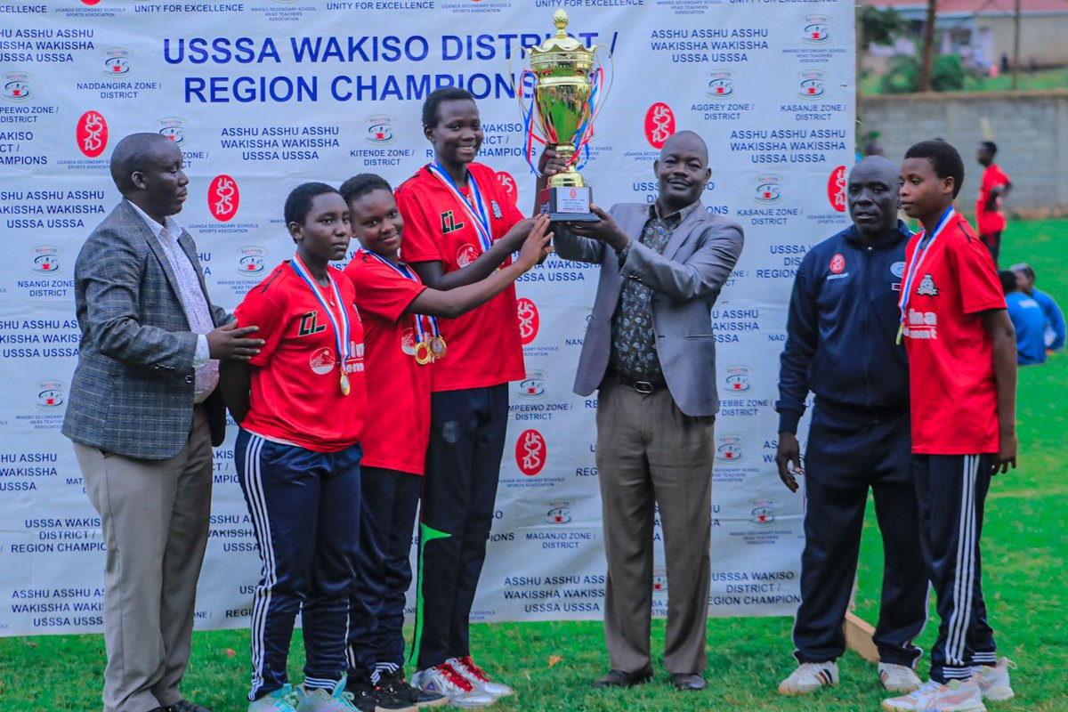 StMarysKitende tweet media