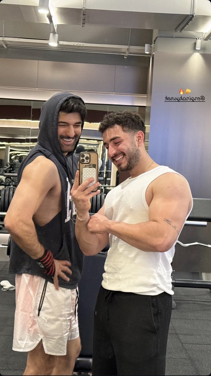 جديد انجين اكيوريك من الصالة الرياضية 
#EnginAkyürek