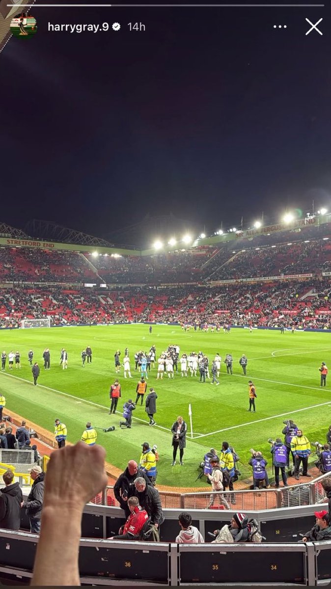 LeagueOne25's tweet image. Rotherham United forward Harry Gray who is on loan from Leeds United was in the away end last night at Old Trafford 👏 

#rufc #lufc