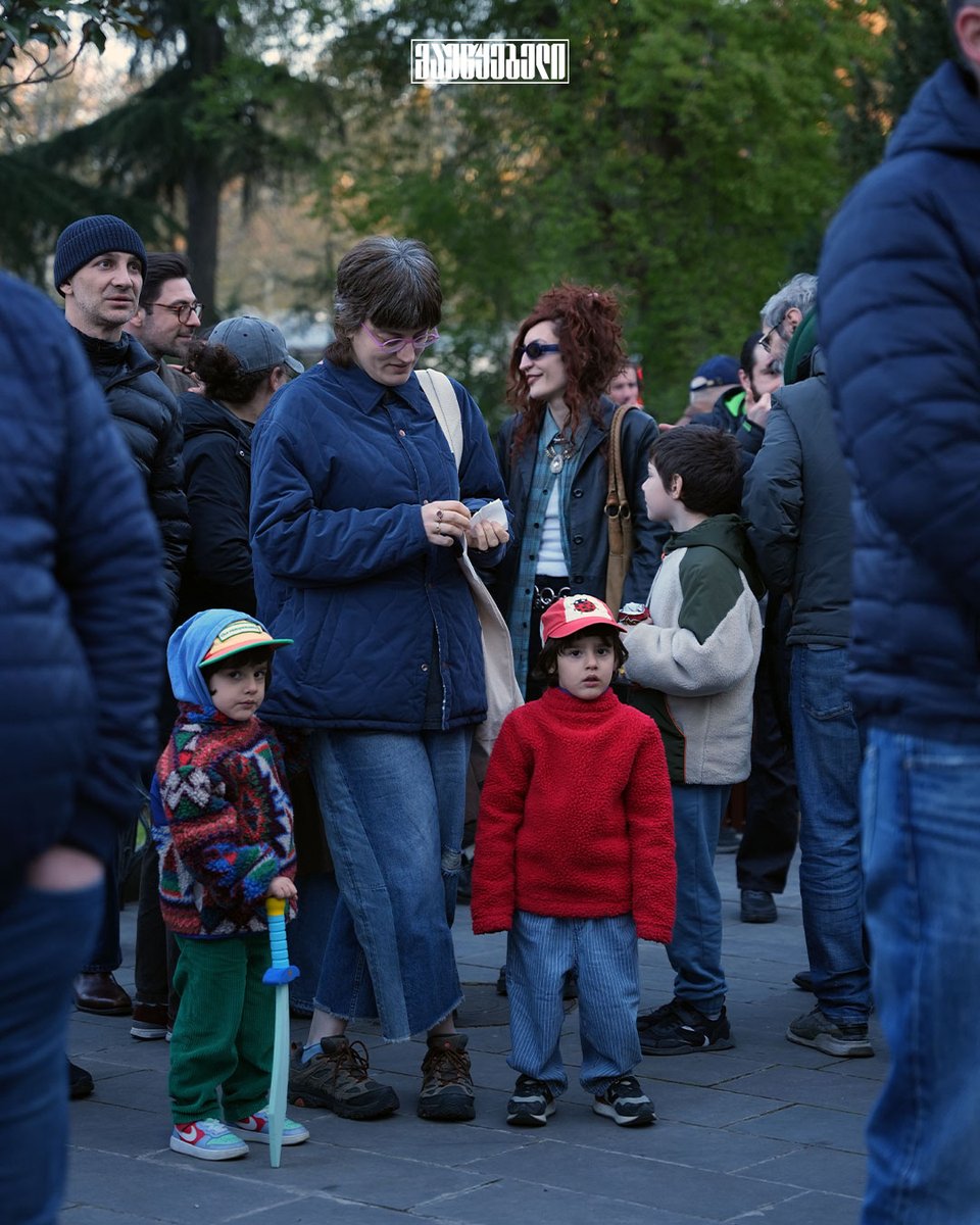 mautskebeli's tweet photo. On April 14, Georgian Language Day, citizens gathered at the 1st building of Tbilisi State University to celebrate and honor the protection of our mother tongue. 🇬🇪✨ #GeorgianLanguageDay #Tbilisi #TSU https://t.co/CcF377p40M