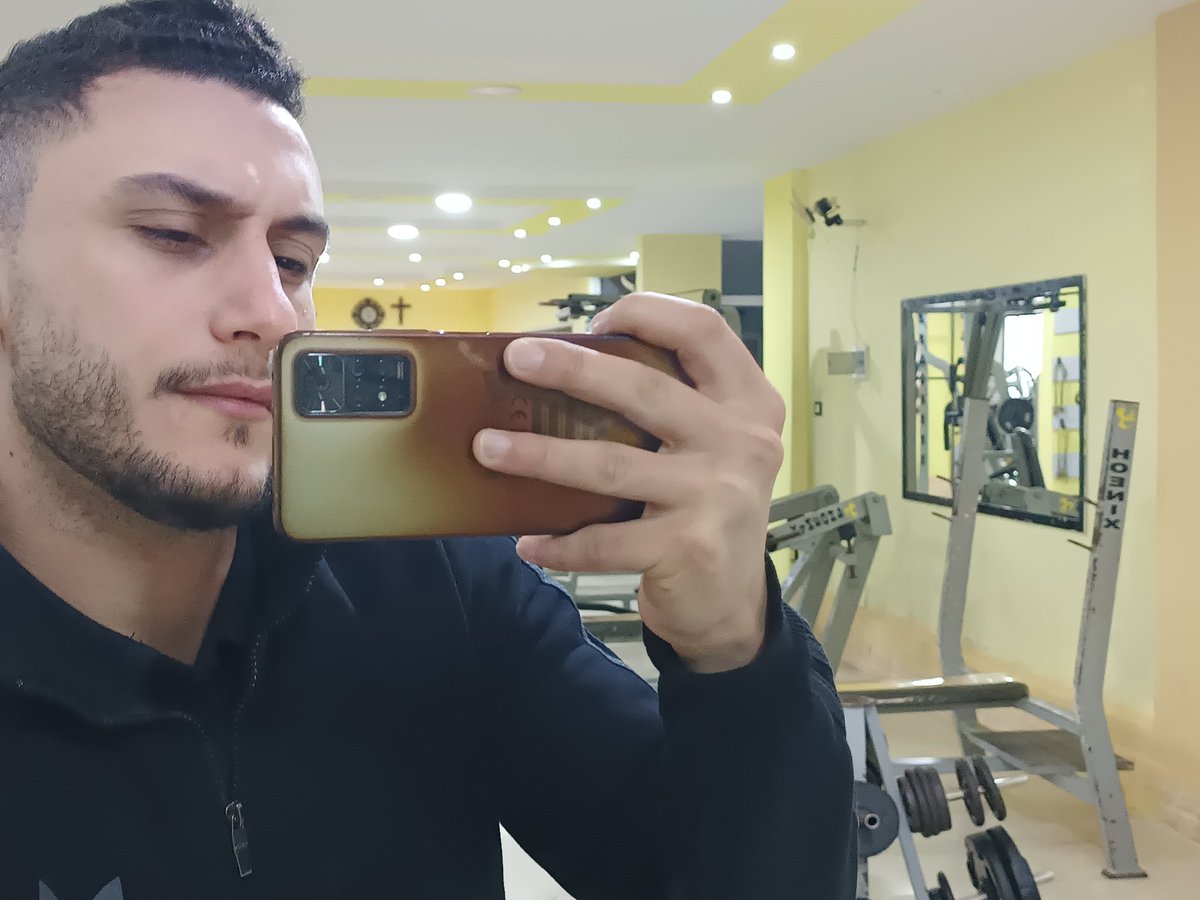 Dr_☀️ tweet media