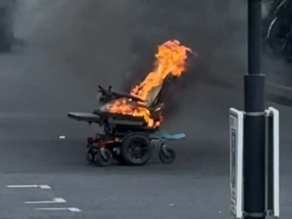 卄𝐎ù𝔰ε 𝐨𝔣 ℙoє𝐌 _ tweet media