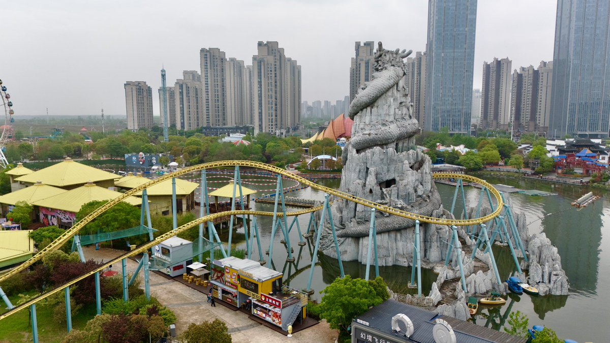 coasterstudios's tweet photo. Today we rode Soaring with Dragon, the incredible Intamin LSM launch coaster at Hefei Sunac Land! After a dozen laps on it, I can confirm it’s stellar!! Flowy, smooth, forceful, and dynamic!

On the other hand, the dueling Jinma tilt is one of the worst coasters I’ve ever ridden https://t.co/FPSQPlKdR9