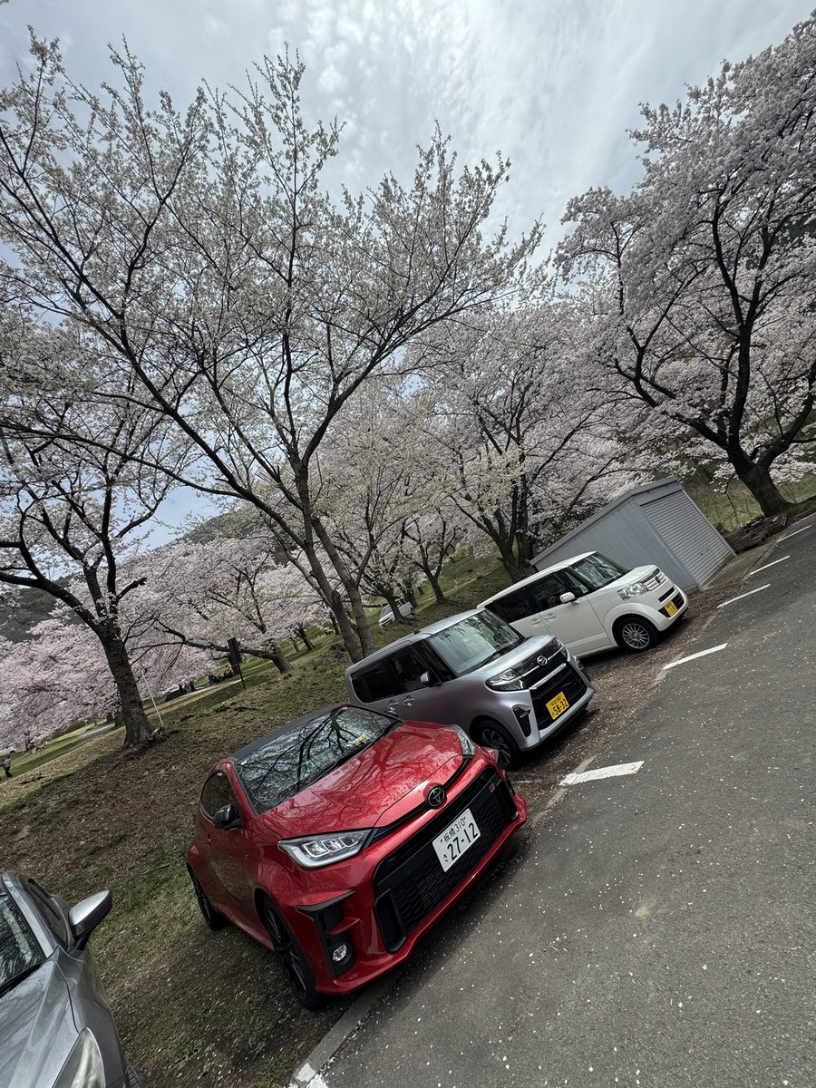 ヤリスで最後の旅行して来た〜
山形行ったり神戸行ったり岡崎行ったり沢山したけど遠出は最後かな
あと2ヶ月？3ヶ月？次の車の納期が全く分からないけど最後までよろしくねー