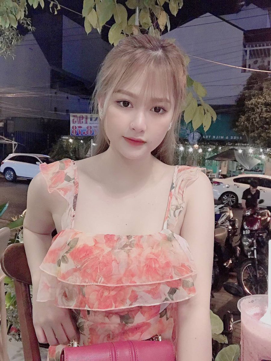 iamphankkkk's tweet photo. Chúc ngon miệng https://t.co/5CdneiDrsb