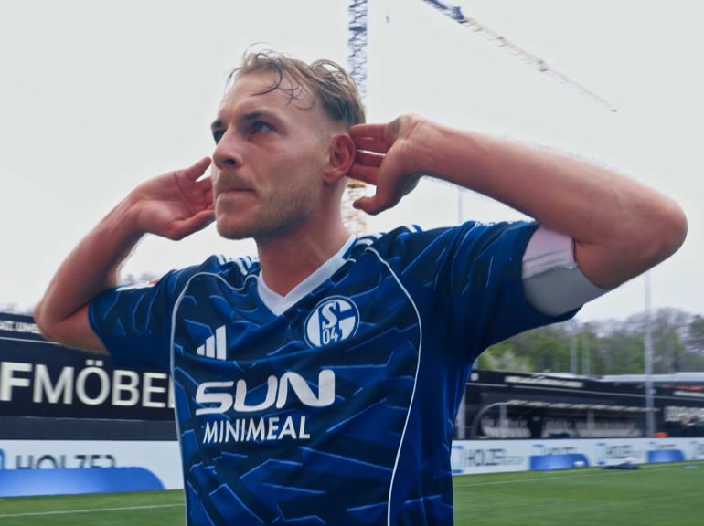 Charly's Erbe tweet media