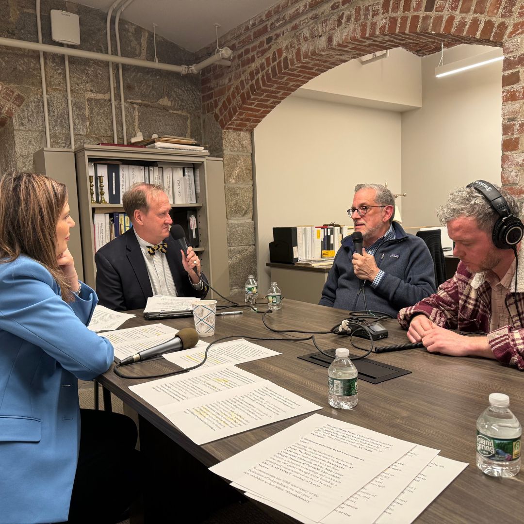 LockwoodMathews's tweet photo. Carl Raymond, host of THE GILDED GENTLEMAN podcast produced by Bowery Boys Media, recorded a special episode at the Mansion, featuring curator Ulysses Dietz &amp; LMMM E.D. Susan Gilgore. Special thanks to all &amp; Trustee Kathy Olsen for introducing Carl to the Mansion. Stay tuned! https://t.co/He2ZfrhBrX
