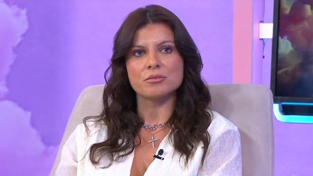 rainha desta porra toda!!! OBRIGADA por falares tudo aquilo que os portugueses pensam. #sstvi