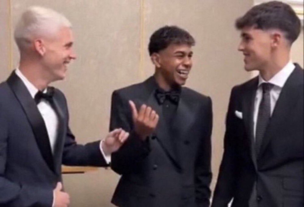 Ika eda Eleponskiii💫 tweet media