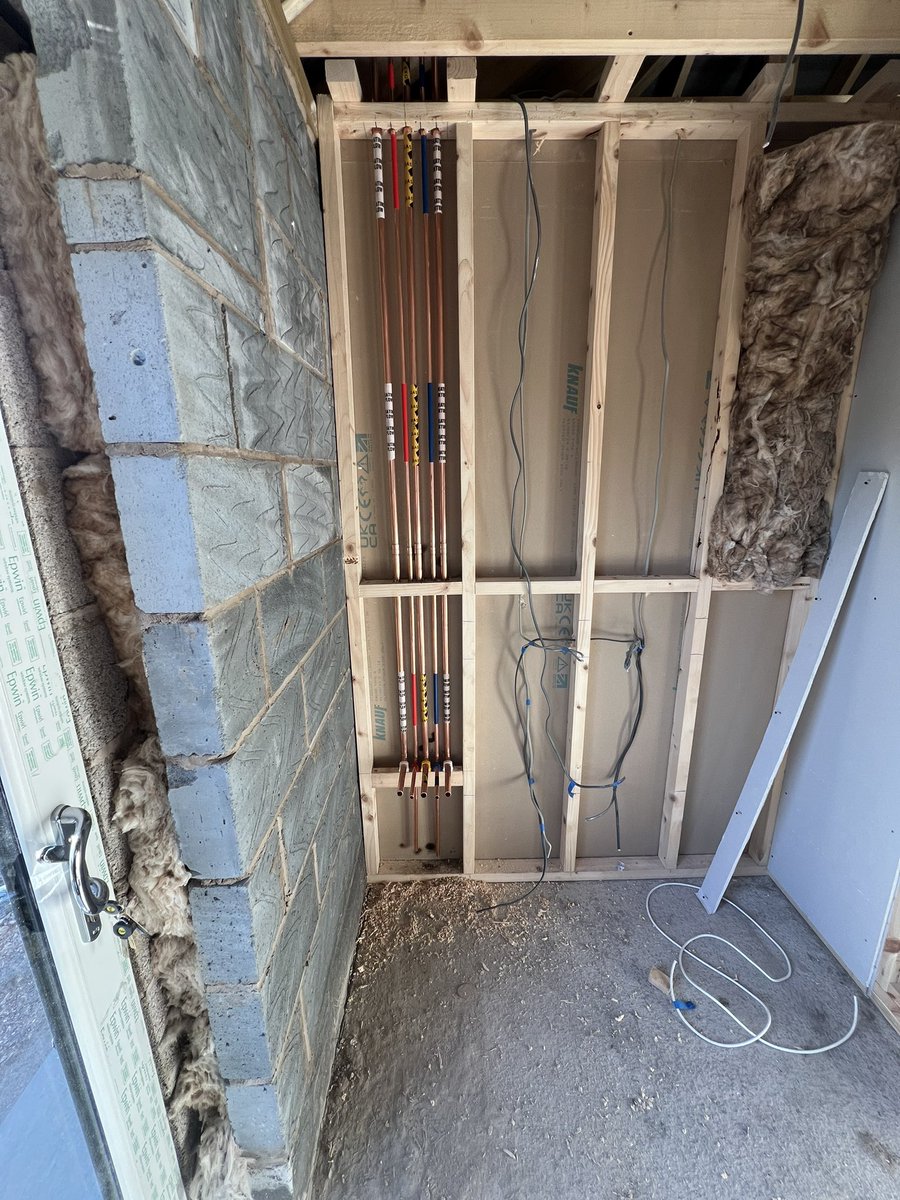 age_plumbing's tweet image. First fix wrapped up on this L31 bungalow. New copper pipework, boiler feeds, and all bathroom/kitchen services in. Took over mid‑project, worked around finished walls, and still delivered a clean, compliant install.
#PlumbingLife #Refurbishment #Liverpool