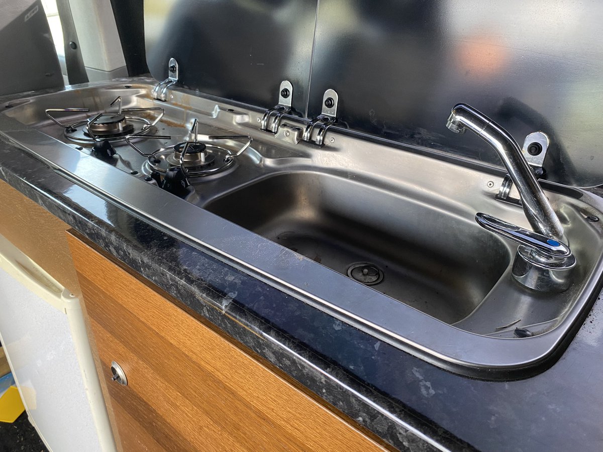 westcountrybird's tweet image. #DailyPictureTheme #Kitchen #Campervan 

My VW camper kitchen.