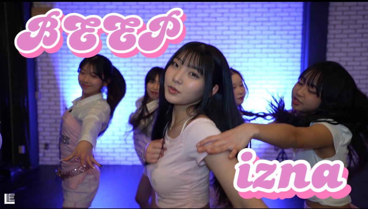 LEAD- entertainment tweet media