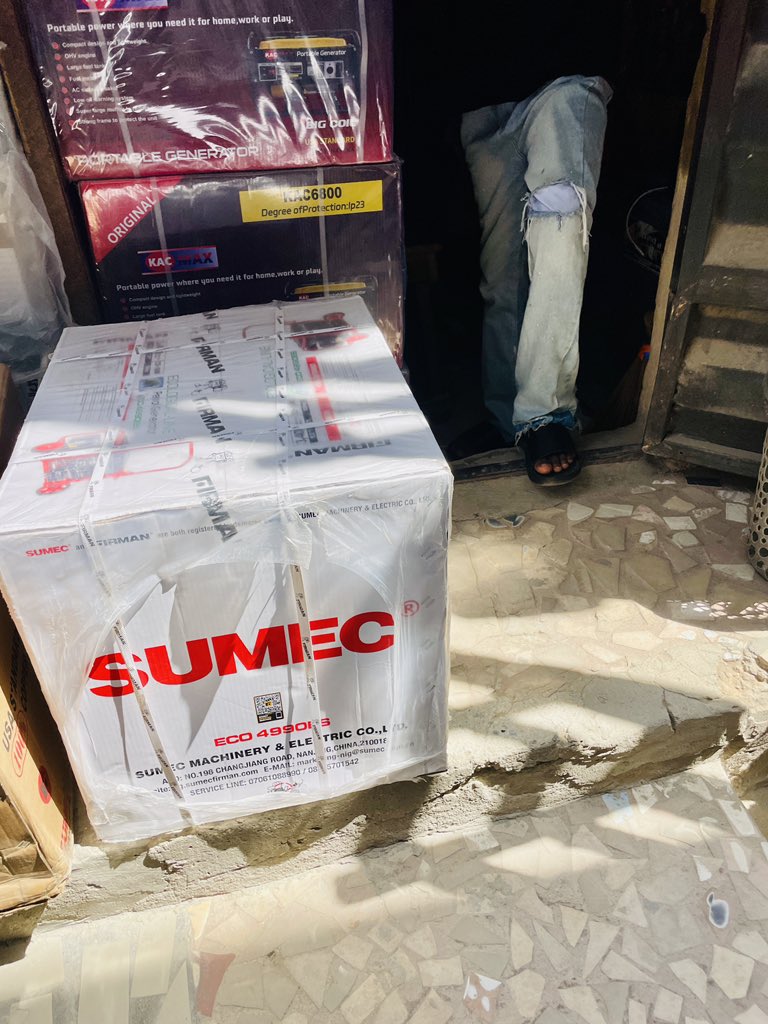 OJO BOY WITH A UK FLOW Out Now!! 🖤⚡️ tweet media