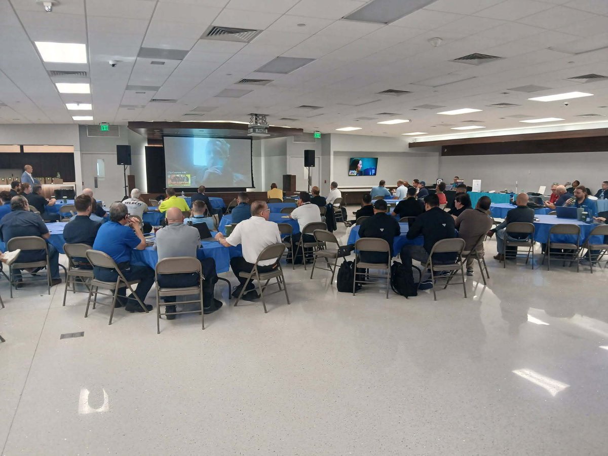 SaferBuildings's tweet photo. A great turnout today at our Miami seminar! Chief Perdue, CFO, FM, kept the crowd engaged with his presentation on in-building safety. Thanks to everyone who came out to learn and connect!
#FeelSafeInside #911Inside #PublicSafety #InBuilding https://t.co/bDlY9wm6Zk