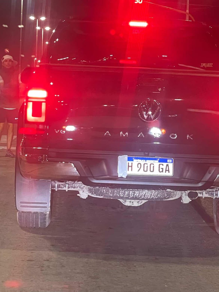 Boludos con Amarok tweet media