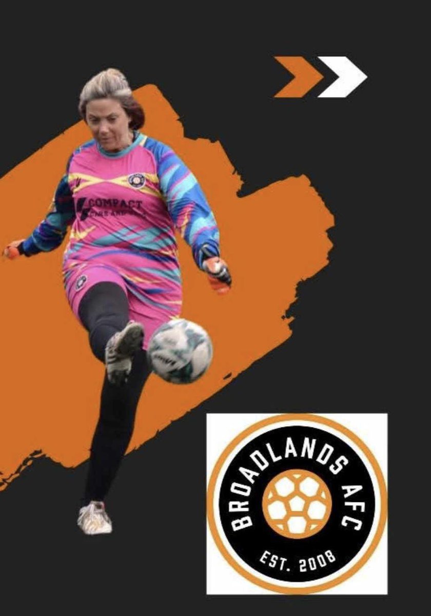 Teamgrassroots_'s tweet image. #InternationalGoalkeeperDay.
#Shoutout to to Caitlyn Sheldon, Chloe Chamberlain, and Tobey Turner, the last line of defence for Broadlands AFC Women’s 💪⚽🧤

Being a goalkeeper isn’t just another position, it’s one of the toughest roles on the pitch. While others can make
