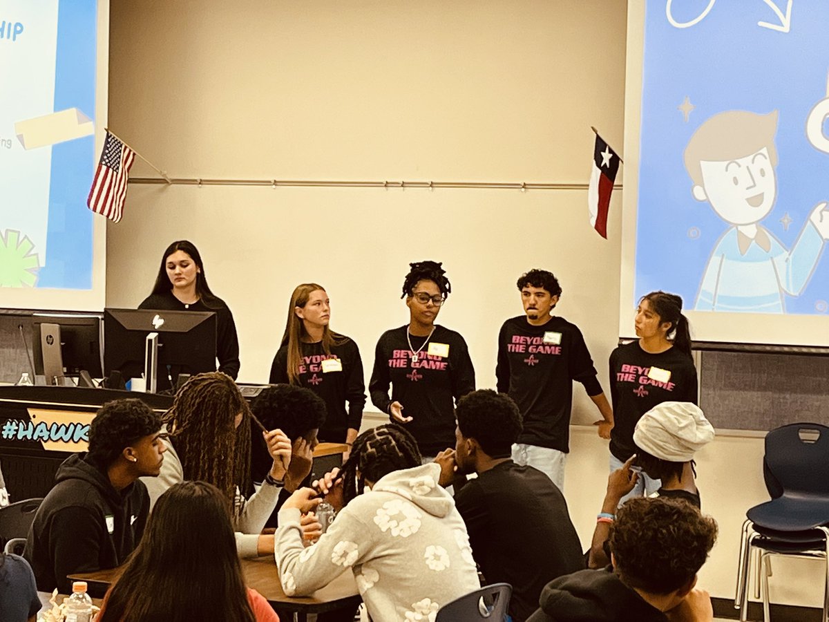 Rick_Yzaguirre's tweet image. Our @NISDHarlan athletes did an amazing job leading the Student Athlete Leadership Summit!!! Great job Hawks!!! #HawkYeah @NISD_Athletics