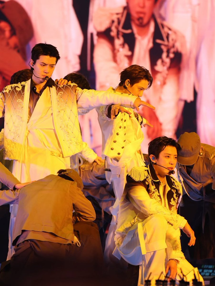 EXOPASSION tweet media