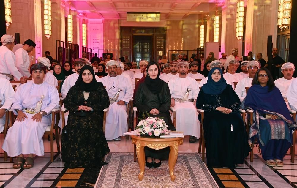 إنشاء مركز تأهيل حالات اضطراب التوحد بمحافظة الداخلية

وقعت وزارة التنمية الاجتماعية وجهاز الاستثمار العُماني اتفاقية تمويل لإنشاء مركز تأهيل حالات اضطراب طيف التوحد بمحافظة الداخلية بتمويل يتجاوز مليوني ريال عُماني. جاء ذلك خلال حفل...

alyooom.om/5361

#عُمان_اليوم