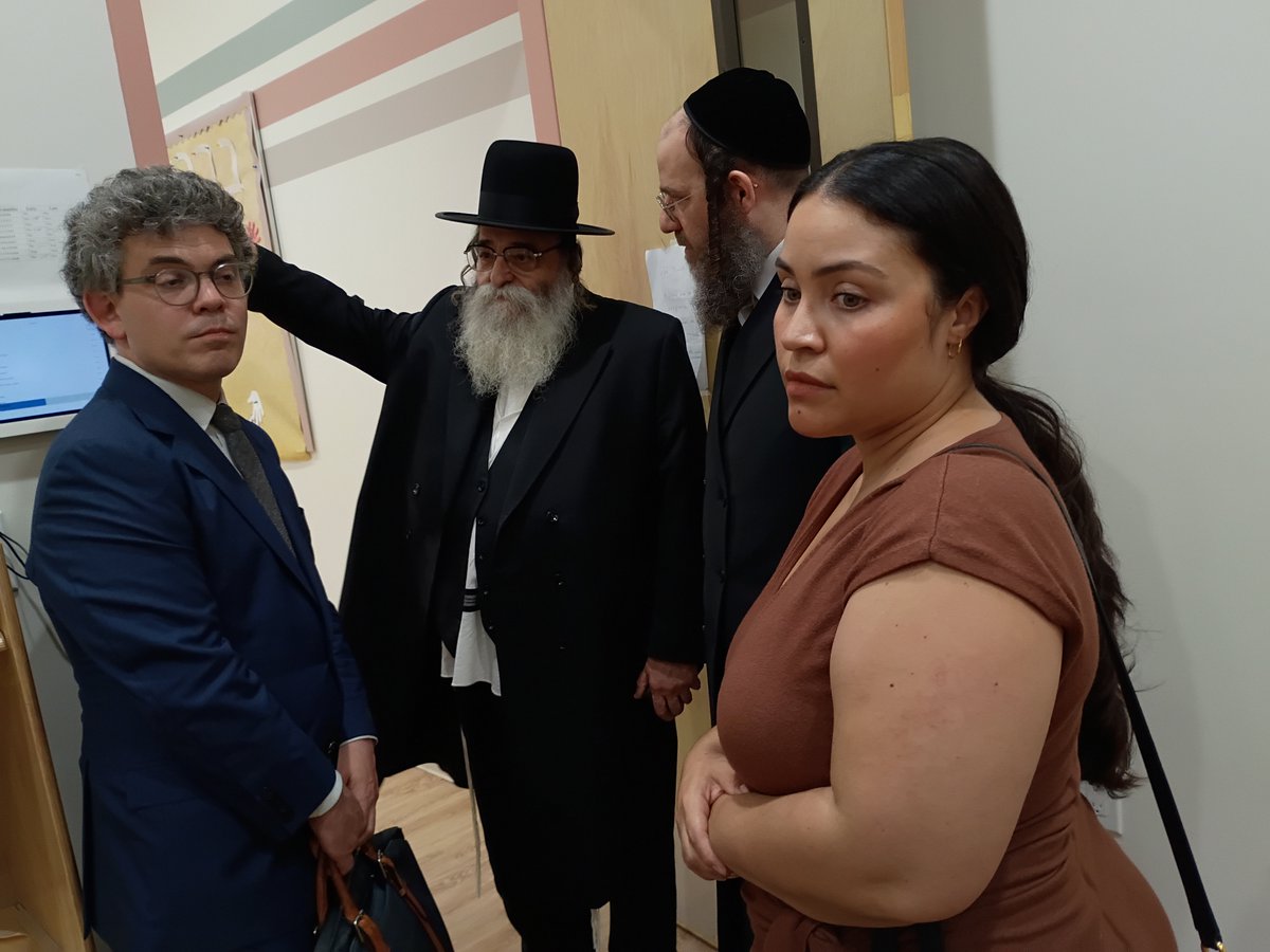 Was great to join <a href="/JenGutierrezNYC/">Jen Gutiérrez</a> Early Childhood Chair &amp; @lincolnRestler childcare champion, visiting Cuddles Day Care.
Thanks for your devotion to kids &amp; families. 
Had great discussion on urgent need to assist kids on CCAP wait-list, so parents can put bread on their tables.