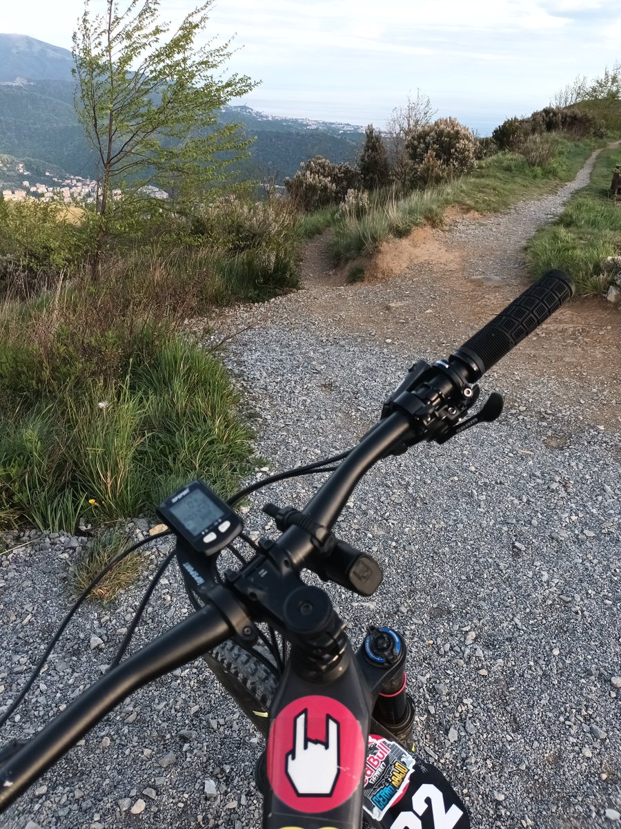 LumassaX's tweet image. Bella la Liguria 🤟🚵‍♂️ #mtb