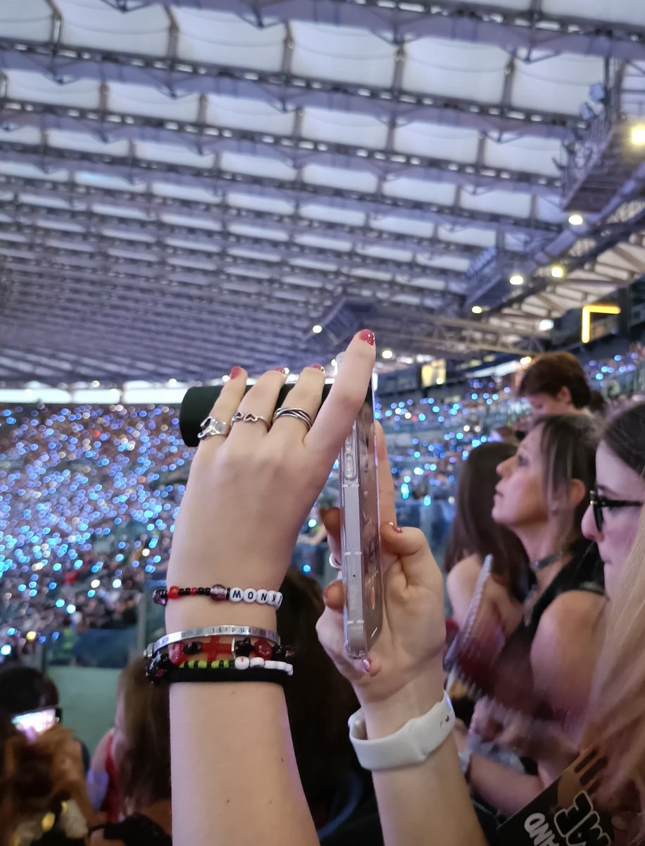 gemini ^♡︎^ tweet media