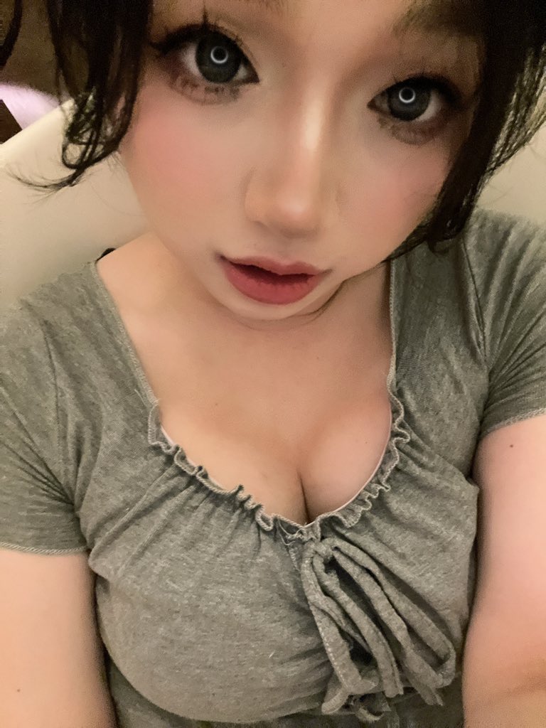 Zzzzzor76's tweet photo. 想和帅哥亲嘴 #男娘 #cd #湖南 https://t.co/O4pCP62qg7