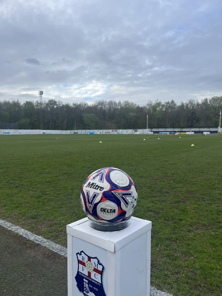 Rossington Main FC tweet media