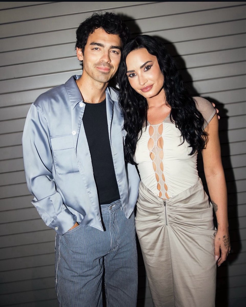 🌻 Katie 🌻 tweet media