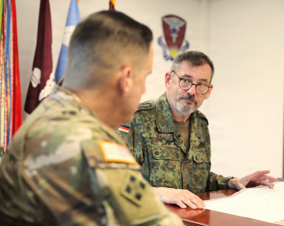 Allied leaders, shared mission.

U.S. and @bundeswehrInfo medical leaders deepened collaboration, exchanged best practices, and explored new ways to support forces in complex operational environments.

@ArmyMedEurope | @USArmy | @US_EUCOM | @DeptOfWar

#ThisIsUSAREURAF https://t.co/kixst5Qimv