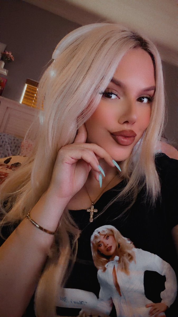 gabriela tweet media