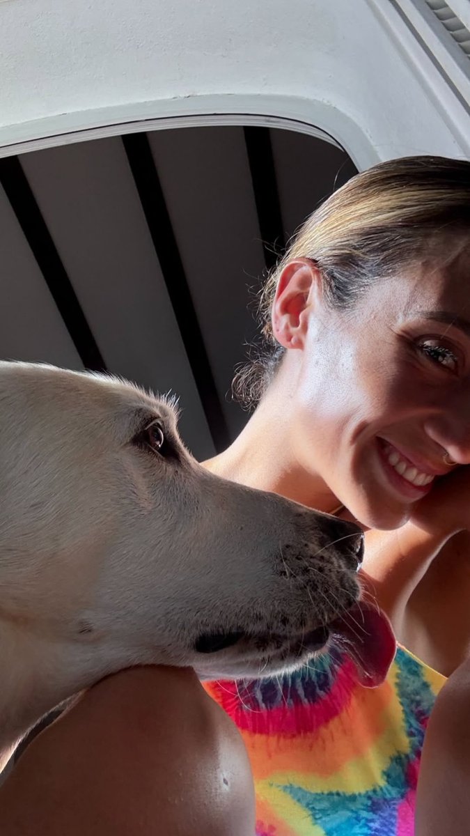 María Pedraza  tweet media