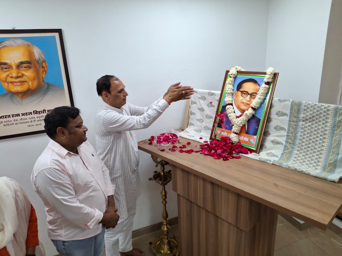 Ravinder Solanki tweet media