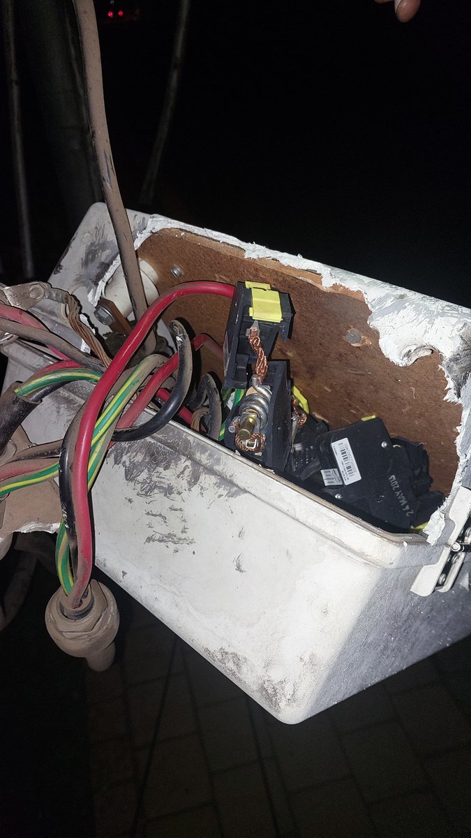 ECSD_TECH - KHALIL.M tweet media