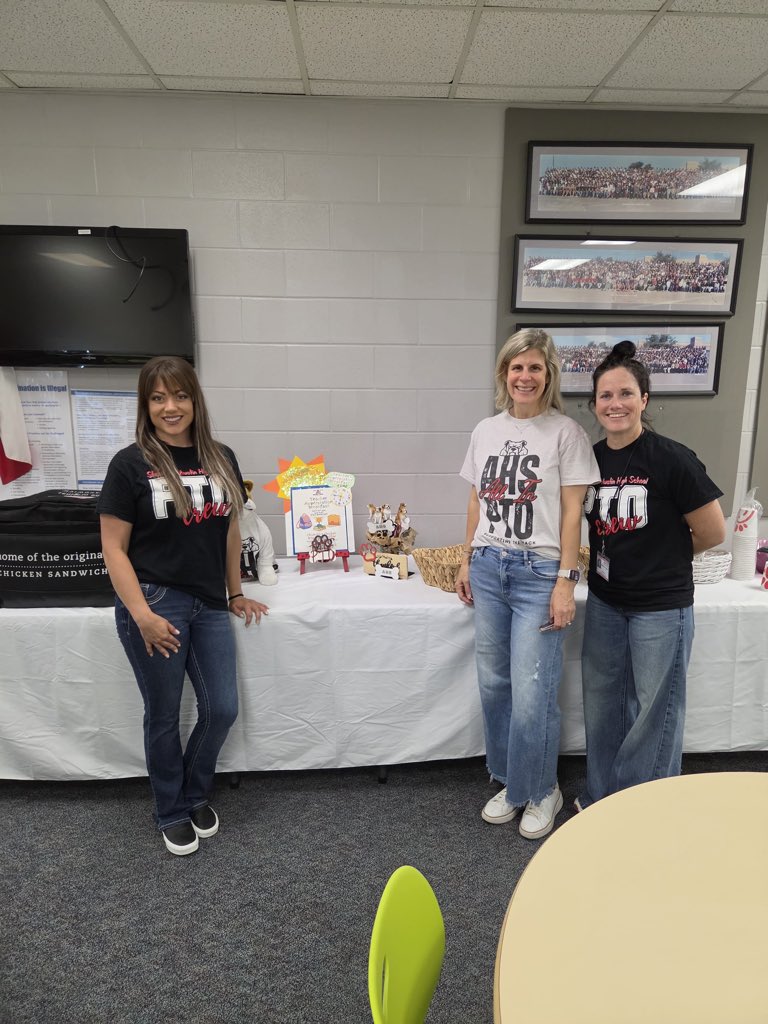 AHS_PTO24's tweet photo. Thank you to Grand Parkway Baptist Church for donating to our Teacher Appreciation Breakfast! Thank you teachers for making an impact to our future generation. https://t.co/OaVtCSfMcg
