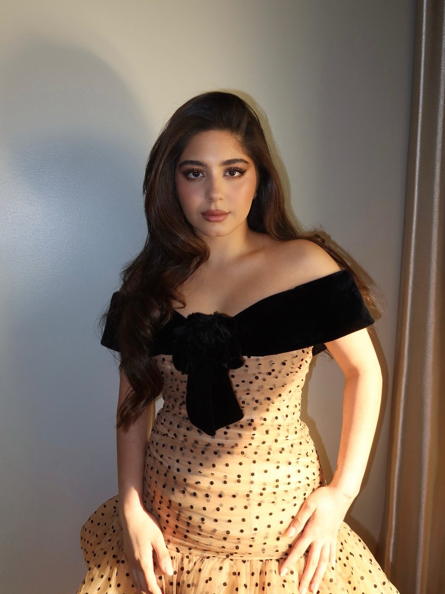 صور النساء المشاهير tweet media